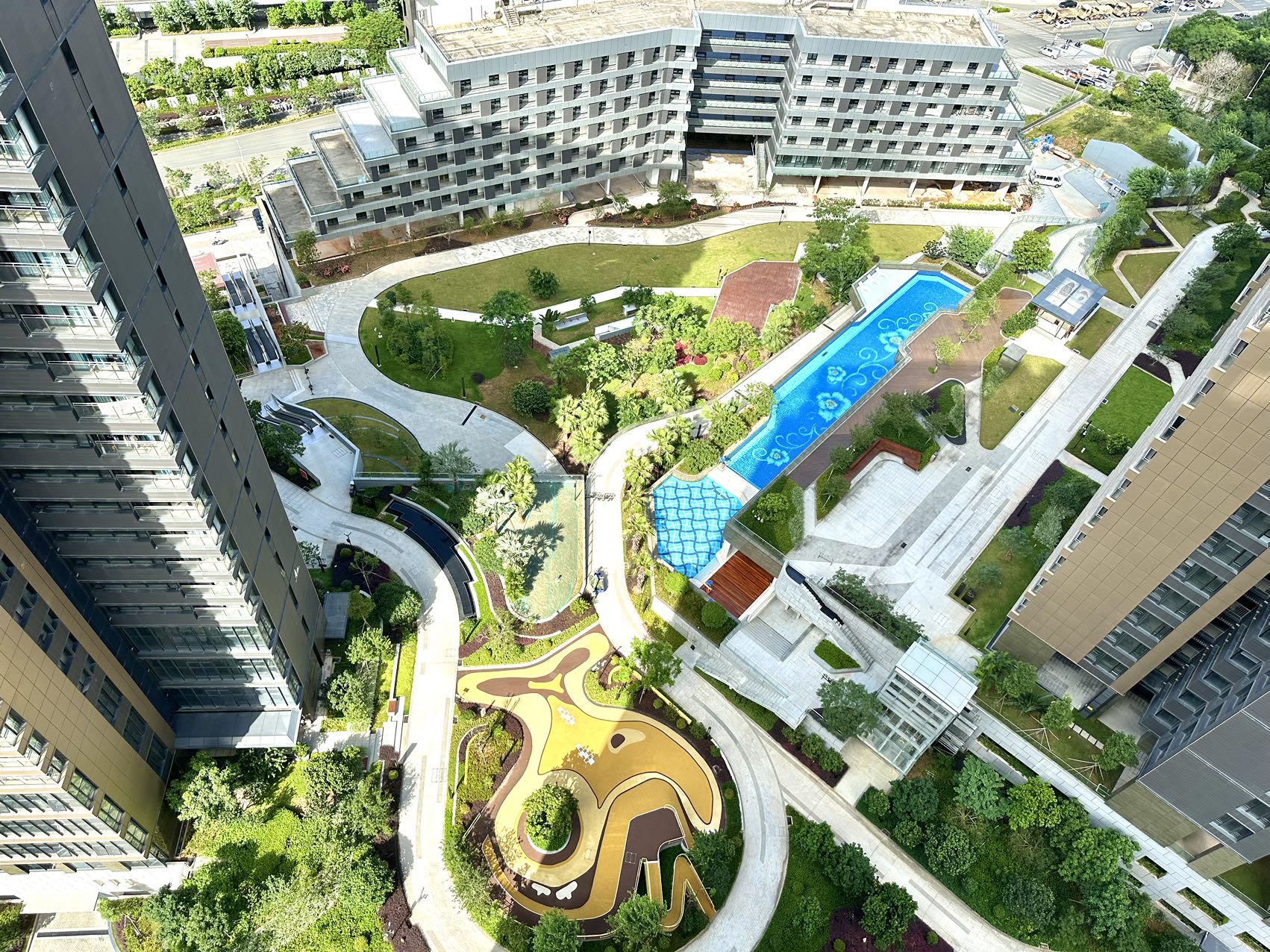 龙华5栋800户 翰林半山花园小区带泳池和3层停车场